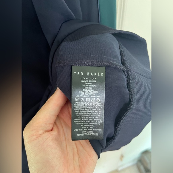 Ted Baker Keelee contrast-panel jersey sweatshirt size 2 EUC - Picture 4 of 6